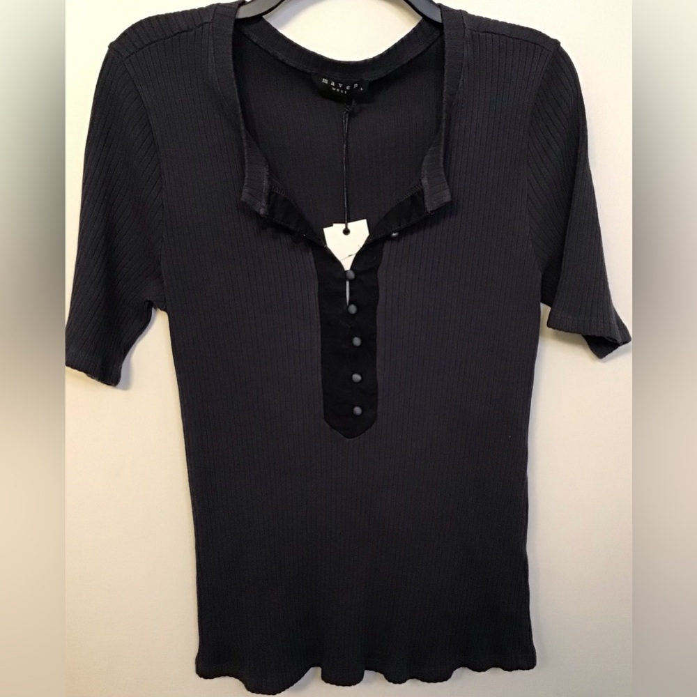 NWT Maven west navy top missing two buttons size medium